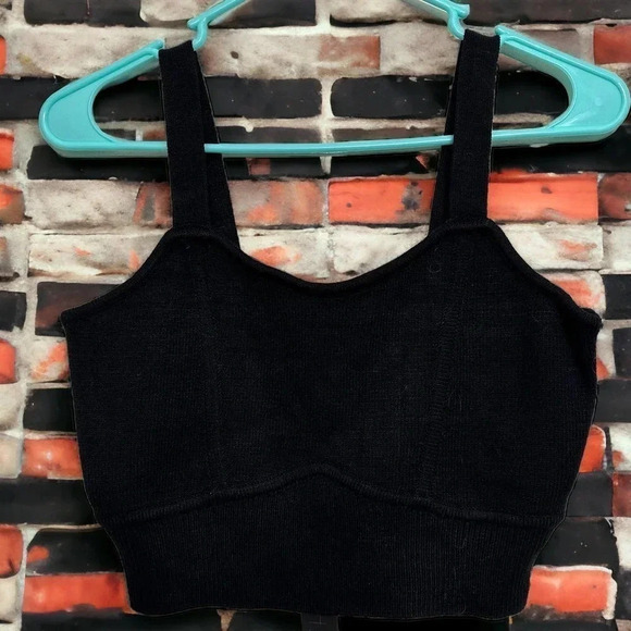 House of Harlow 1960 NWT’s knit cropped sweater tank. Size large - Picture 1 of 8